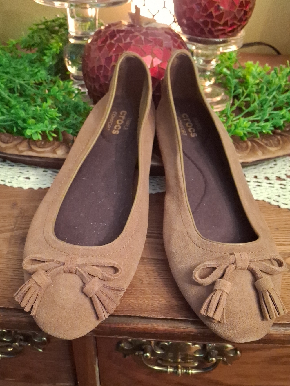 CROCS Womens Brown Suede Tassel Ballet Flats